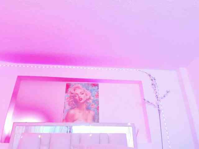 Saamii-robertss01 webcam