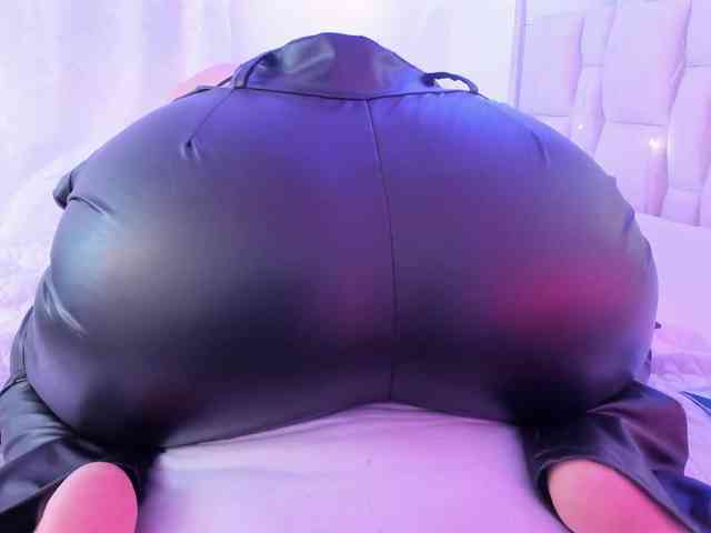 Saamii-robertss01 webcam