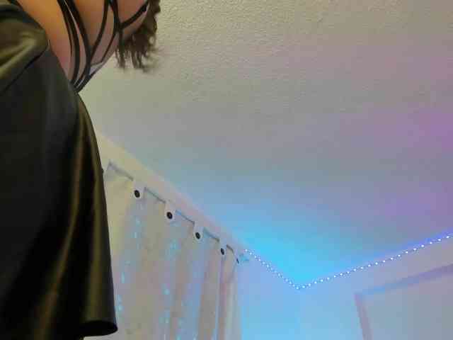 Saamii-robertss01 webcam