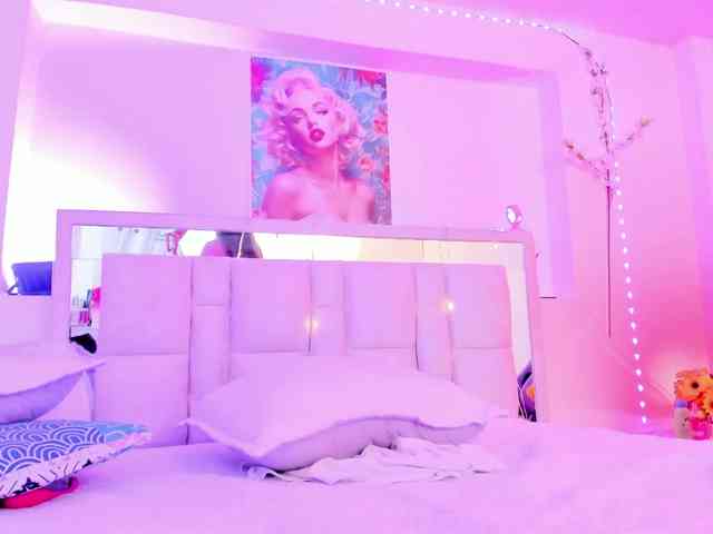 Saamii-robertss01 webcam