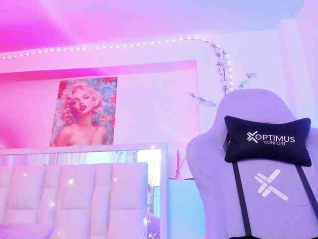 Saamii-robertss01 webcam