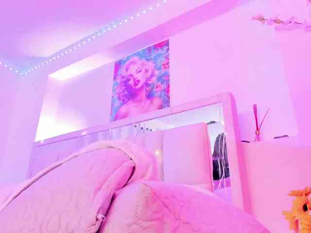 Saamii-robertss01 webcam