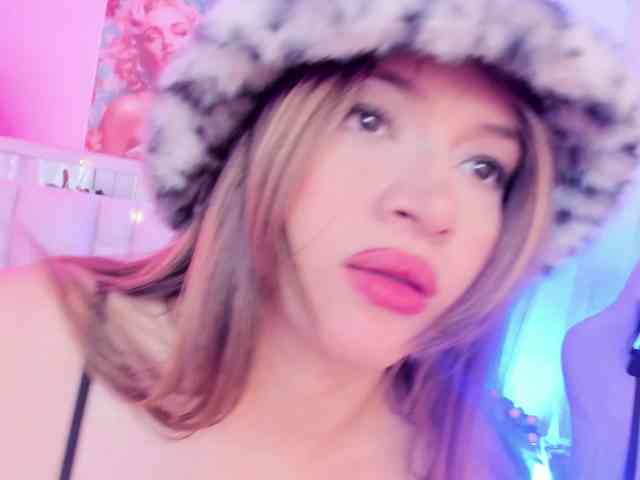 Saamii-robertss01 webcam