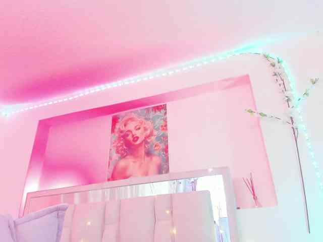 Saamii-robertss01 webcam