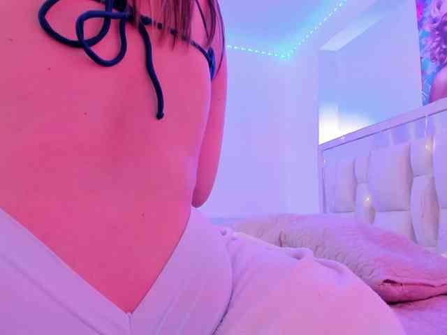 Saamii-robertss01 webcam