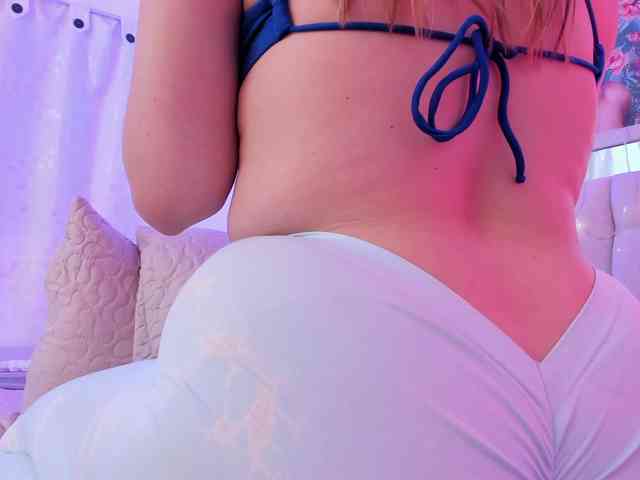 Saamii-robertss01 webcam