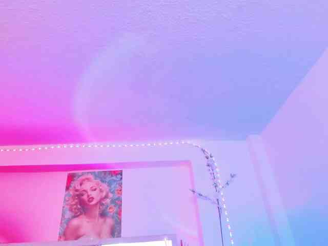 Saamii-robertss01 webcam