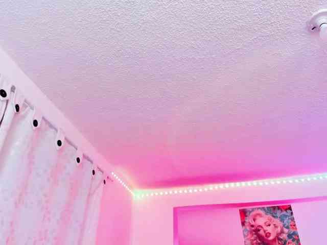 Saamii-robertss01 Saamii-robertss01