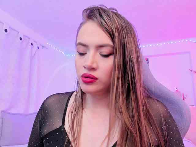 Saamii-robertss01 webcam