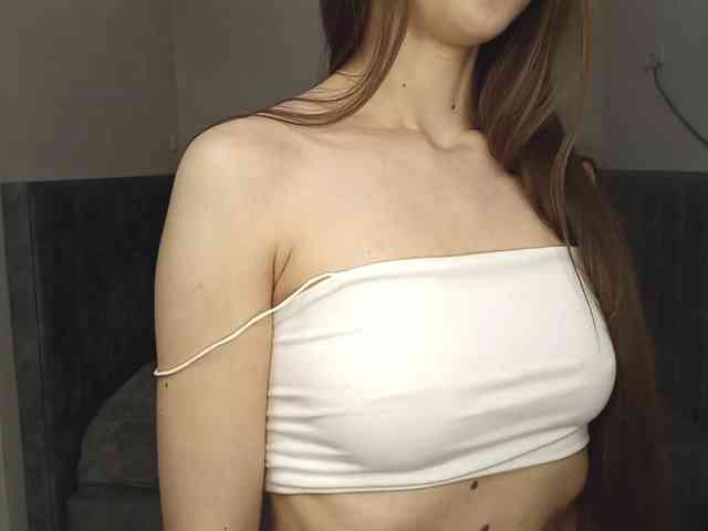 VivienKilarjian webcam