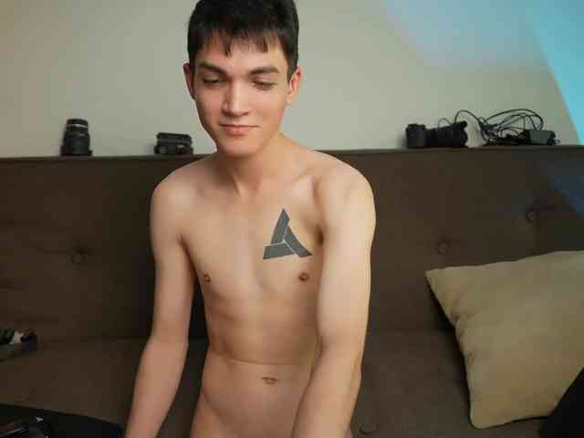 MattyandAiden Live Webcam on BongaCams