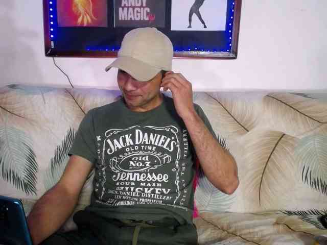 Andy-magic Live Webcam on BongaCams
