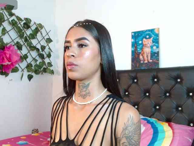 ameliejoness17 webcam