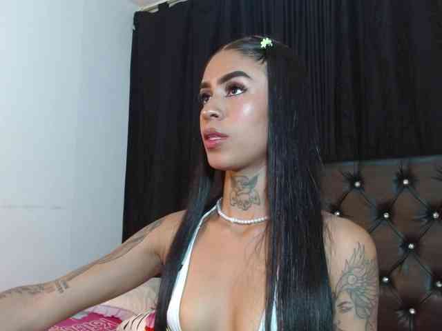 ameliejoness17 webcam