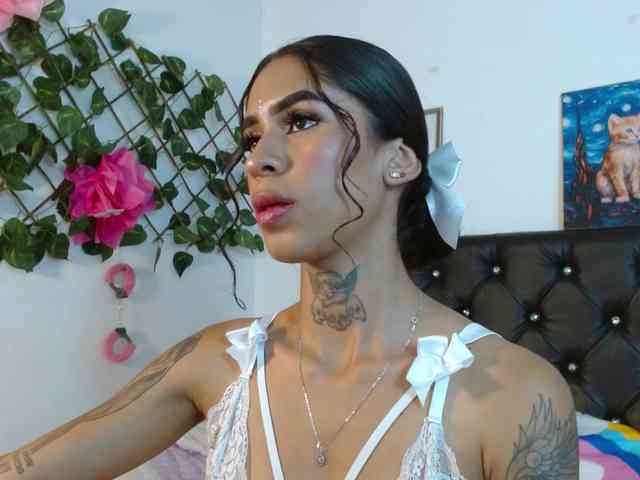 ameliejoness17 webcam