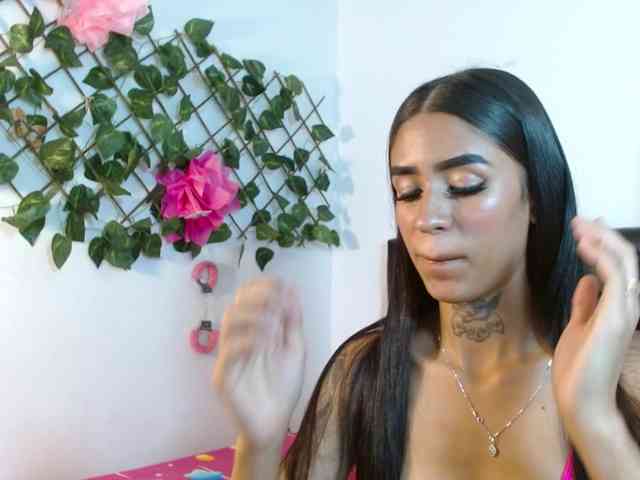 ameliejoness17 webcam