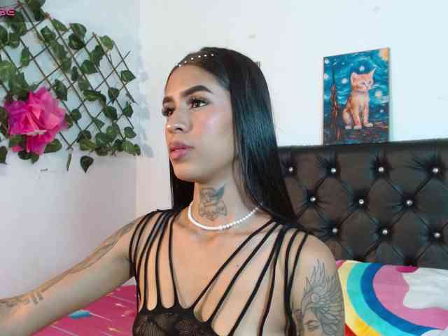 ameliejoness17 webcam