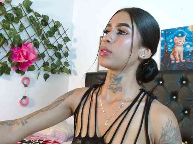 ameliejoness17 webcam