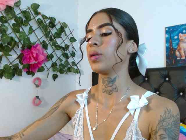 ameliejoness17 webcam