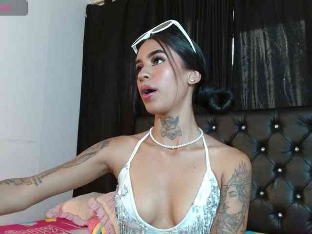 ameliejoness17 webcam