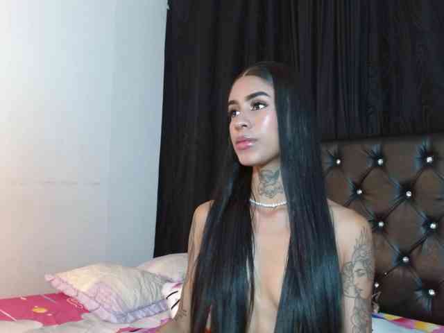 ameliejoness17 webcam