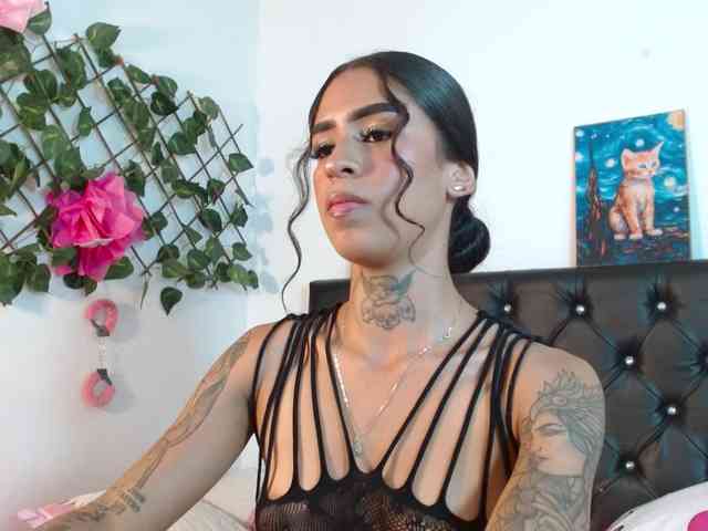 ameliejoness17 webcam