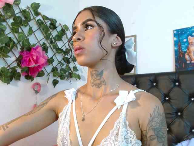 ameliejoness17 webcam