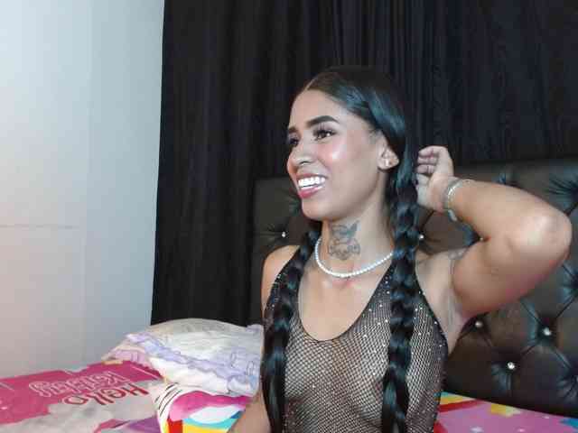 ameliejoness17 webcam