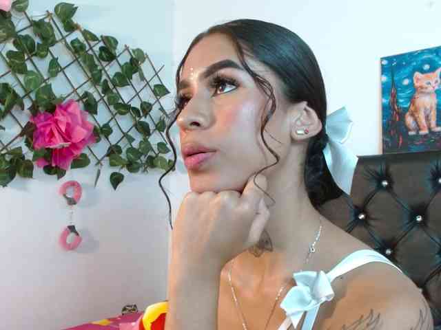 ameliejoness17 webcam