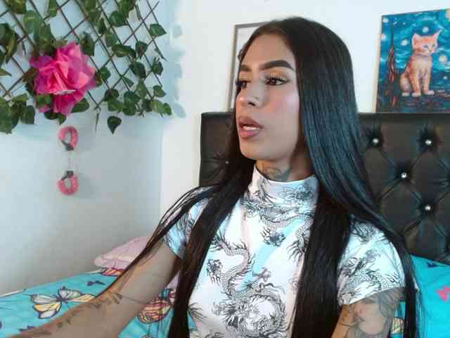 ameliejoness17 webcam