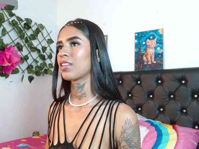 ameliejoness17 webcam