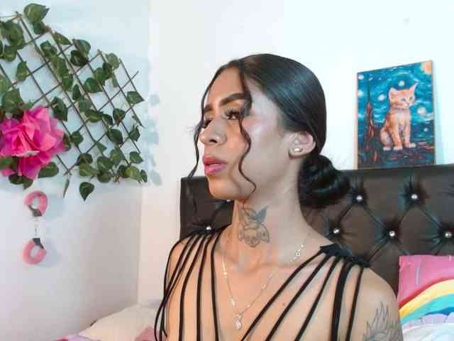 ameliejoness17 webcam