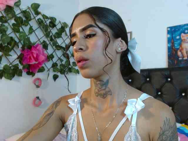 ameliejoness17 webcam