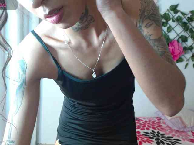 ameliejoness17 webcam