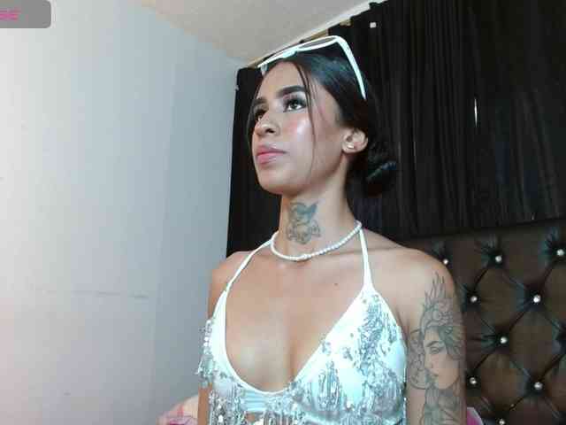 ameliejoness17 webcam