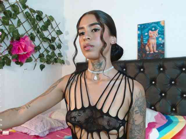 ameliejoness17 webcam