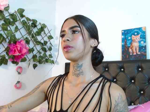 ameliejoness17 webcam