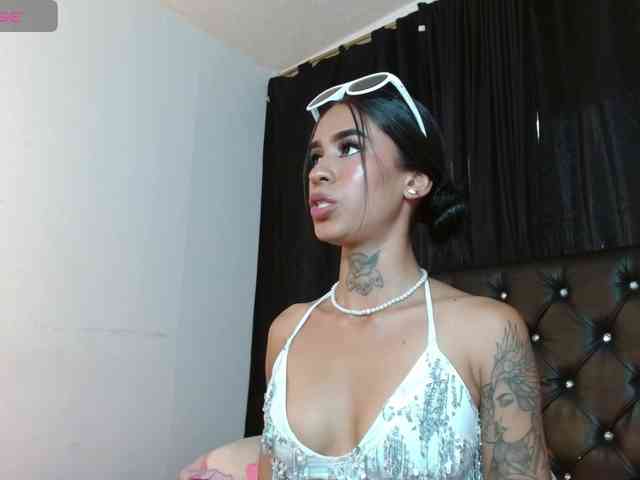 ameliejoness17 webcam