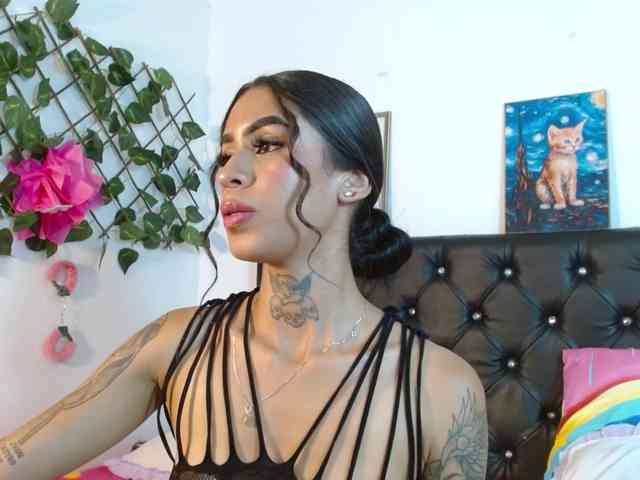 ameliejoness17 webcam