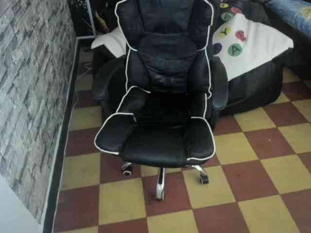 jay-orange jay-orange