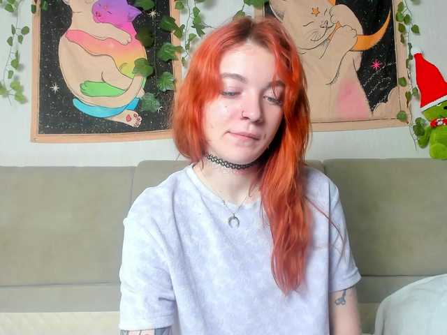 Lumilune's BongaCams show and profile