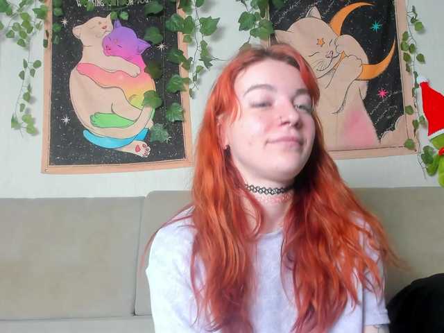 Lumilune's BongaCams show and profile