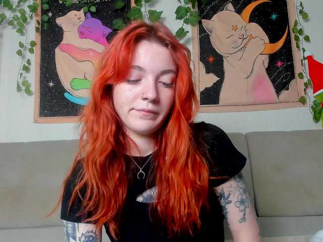 Lumilune's BongaCams show and profile