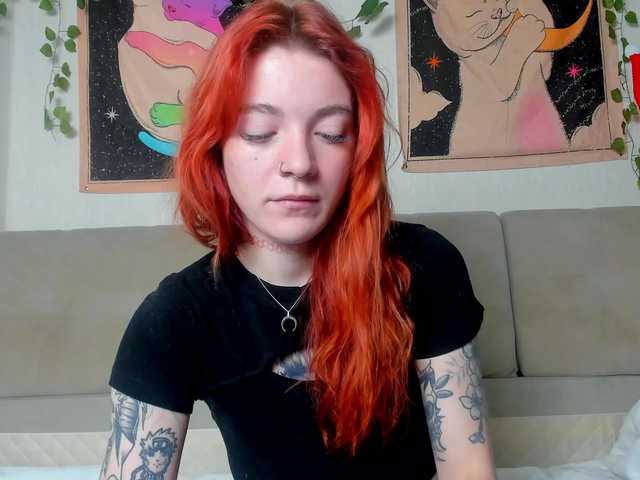 Lumilune's BongaCams show and profile