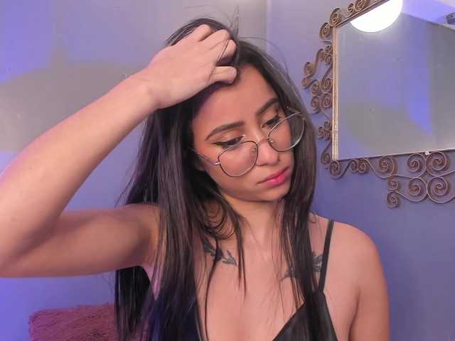 alanamartinez's BongaCams show and profile