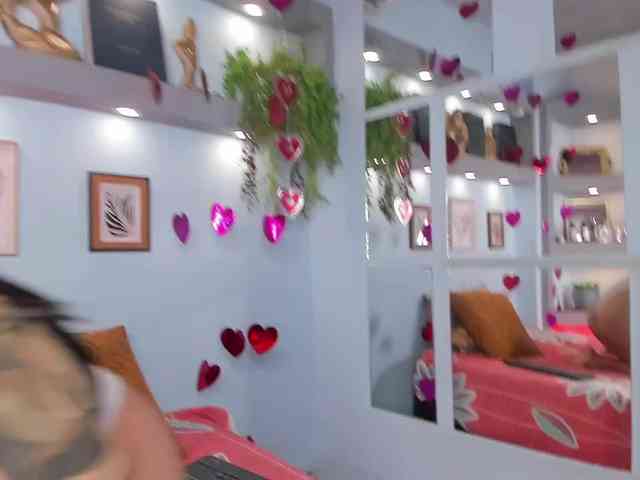 alanamartinez webcam