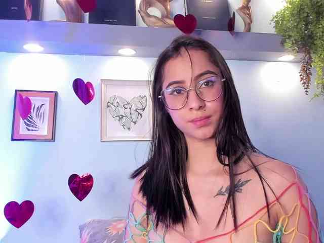 alanamartinez alanamartinez