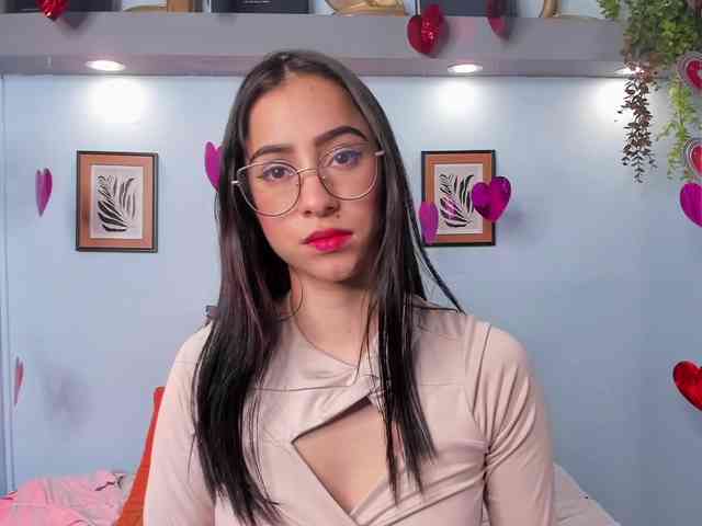 alanamartinez Live Webcam on BongaCams