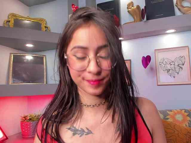 alanamartinez alanamartinez