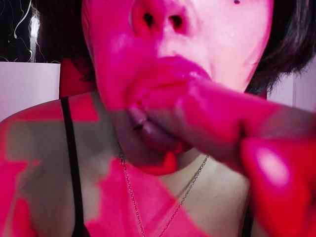 Charlotte-Lia webcam